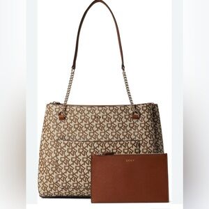 NEW Without Tags DKNY Bryanna Shoulder Bag - Tan/Cream Monogram Shopper Tote